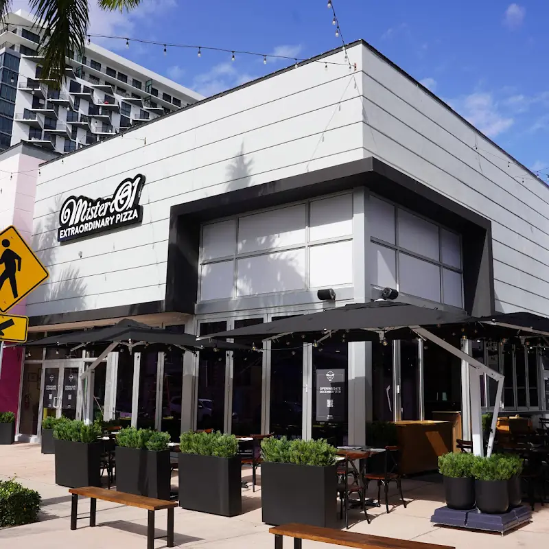 Mister O1 Extraordinary Pizza - Doral