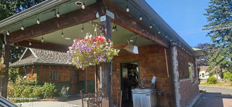 Gabby's Java & Gourmet Grub