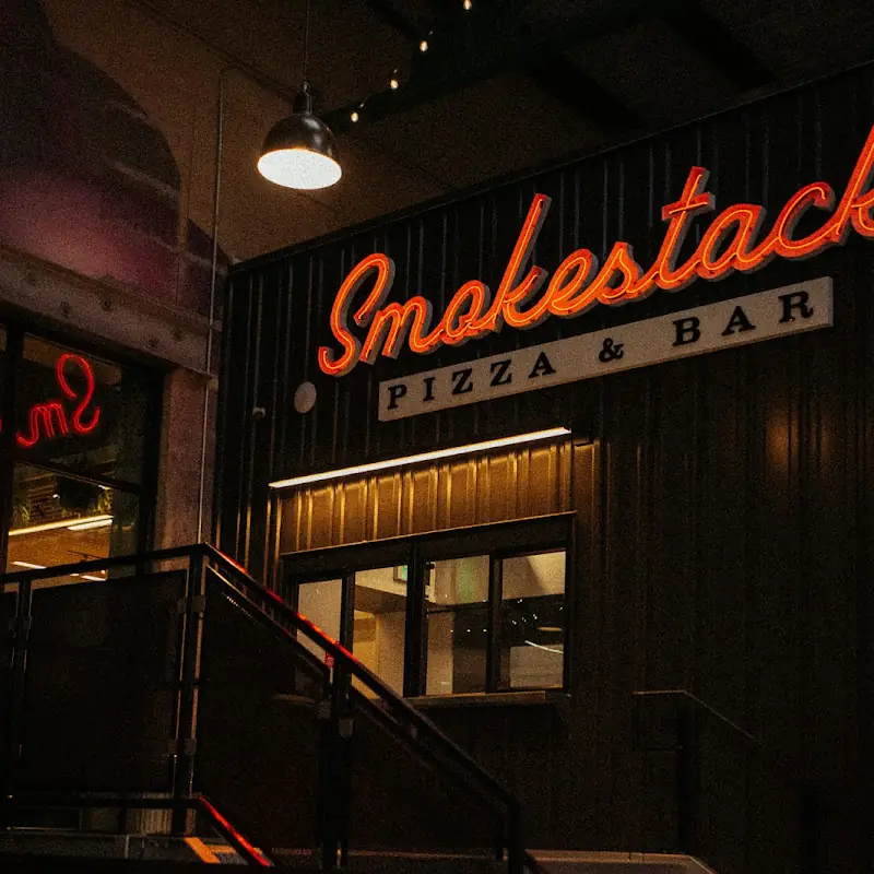Smokestack Pizza & Bar
