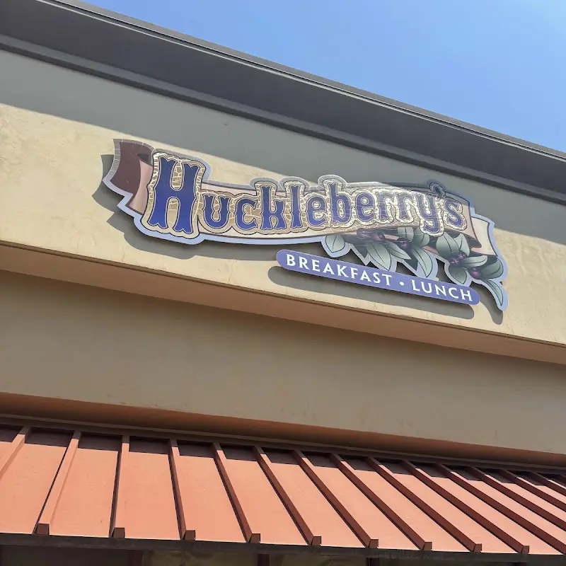 Huckleberry's Breakfast & Lunch