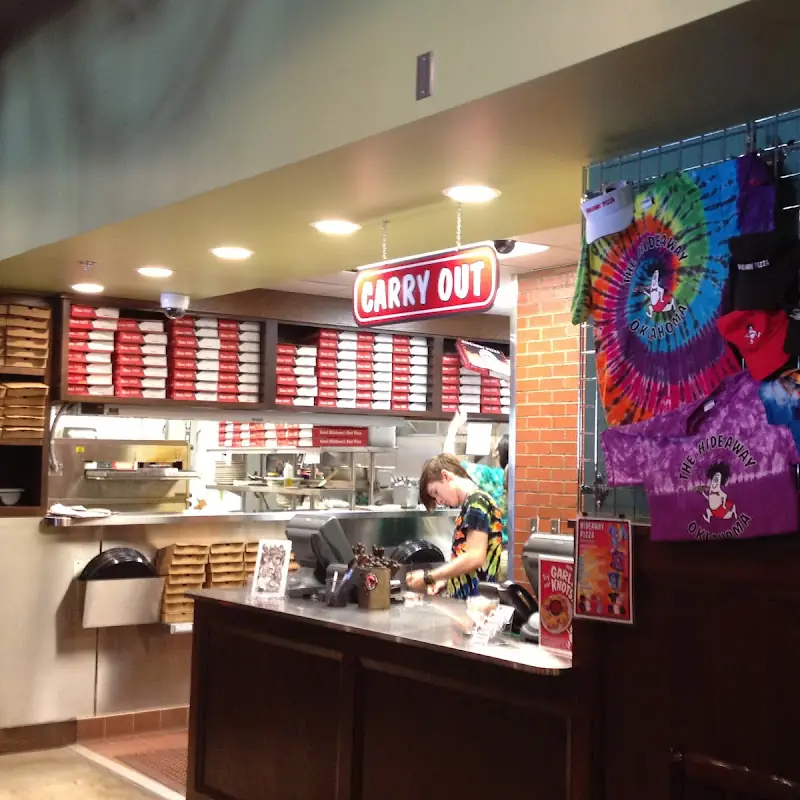 Hideaway Pizza