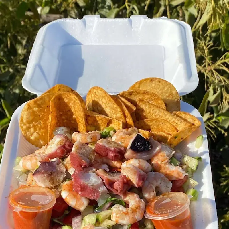 Mariscos Sinaloa “el Compa Moy “ truck