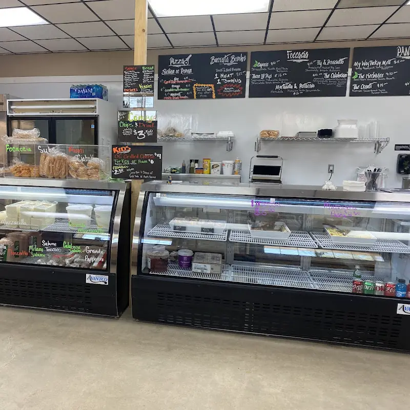 Aquino’s Deli