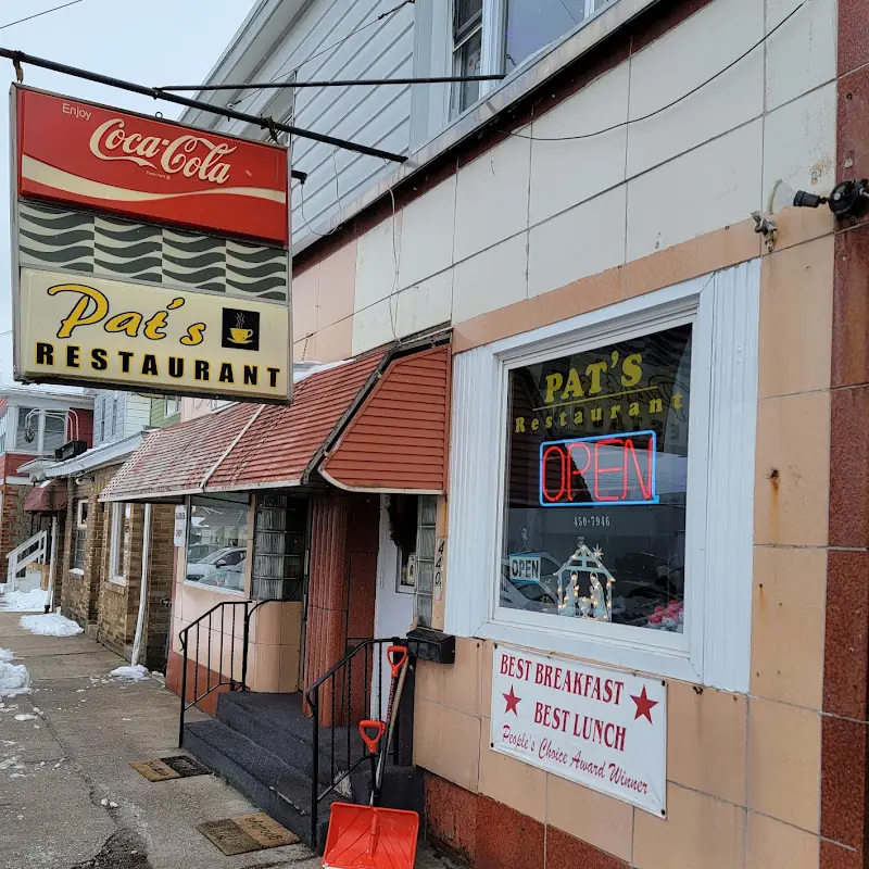 Pat's On the Heights