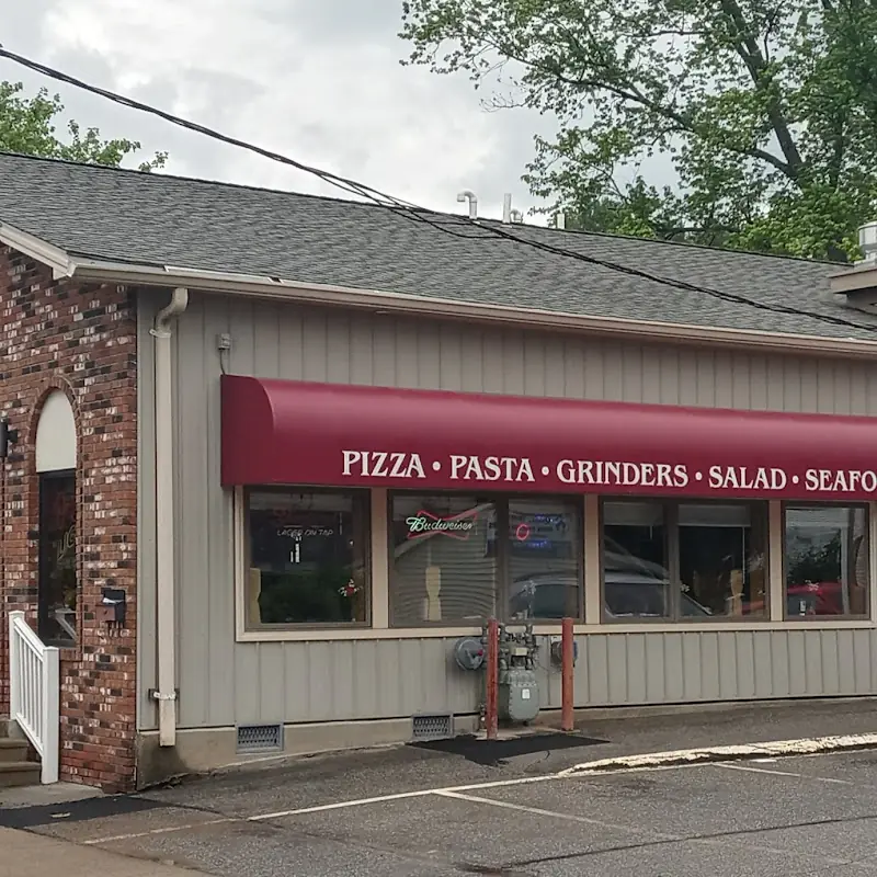 Gus' Pub And Pizzarama