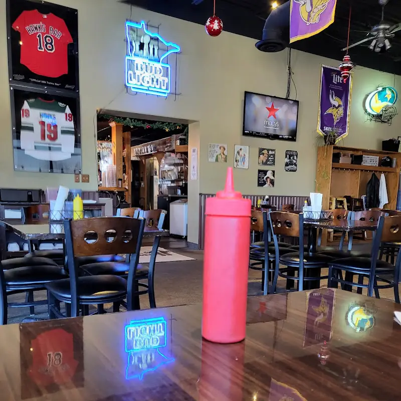 Hawk's Sports Bar & Grill