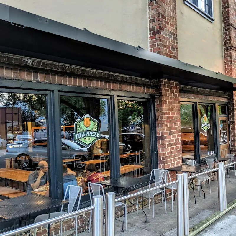 Trappeze Pub