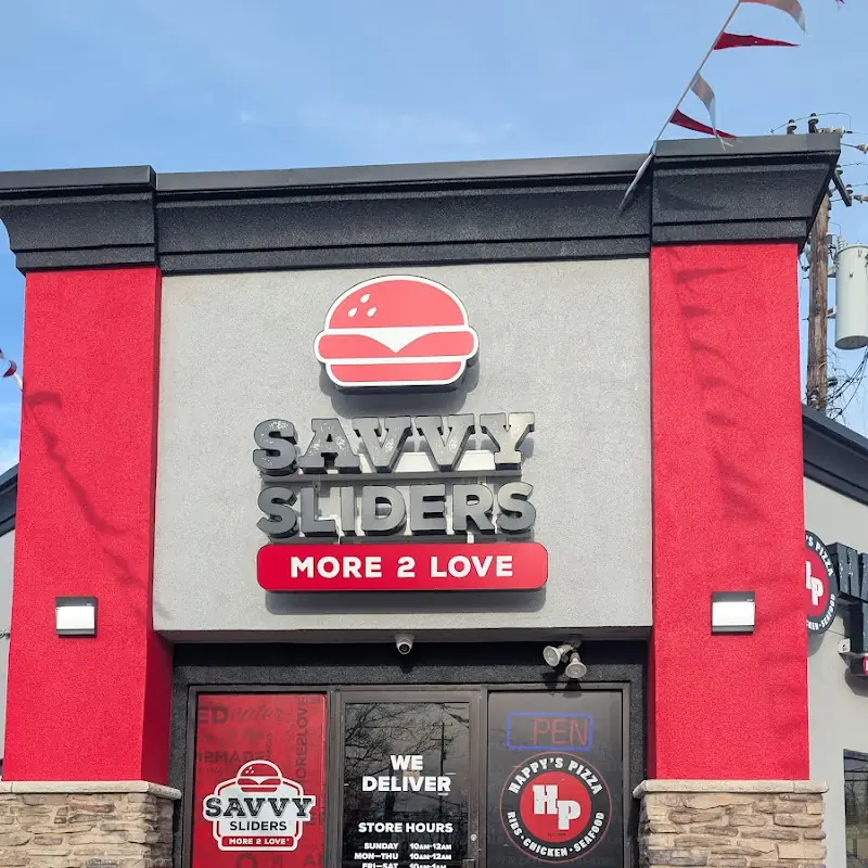 Happy's Pizza & Savvy Sliders