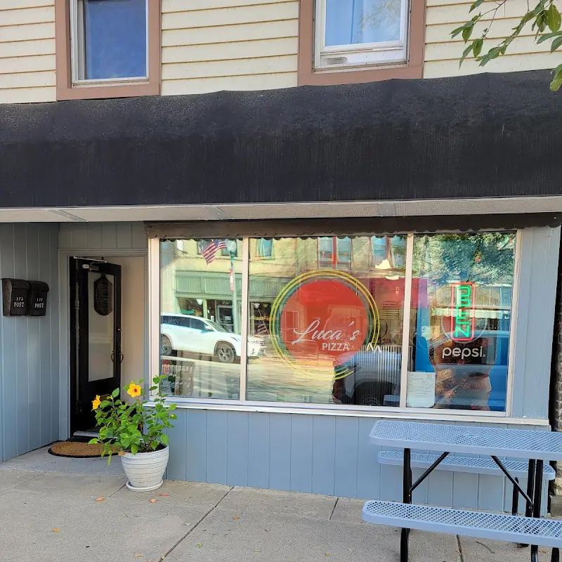 Luca's Pizza