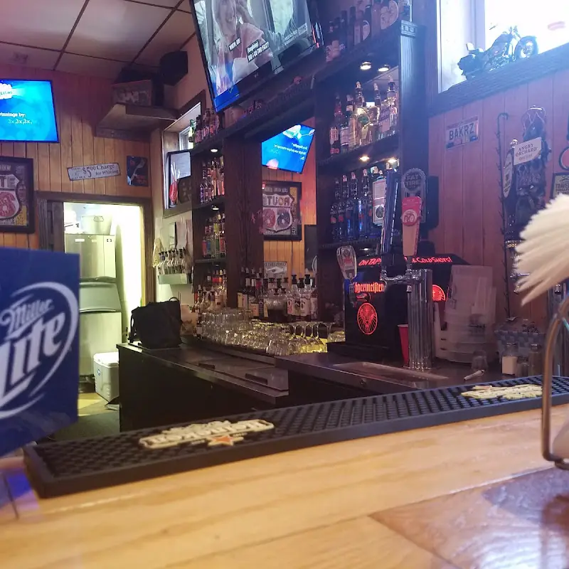 Cuzn'z Bar and Grill