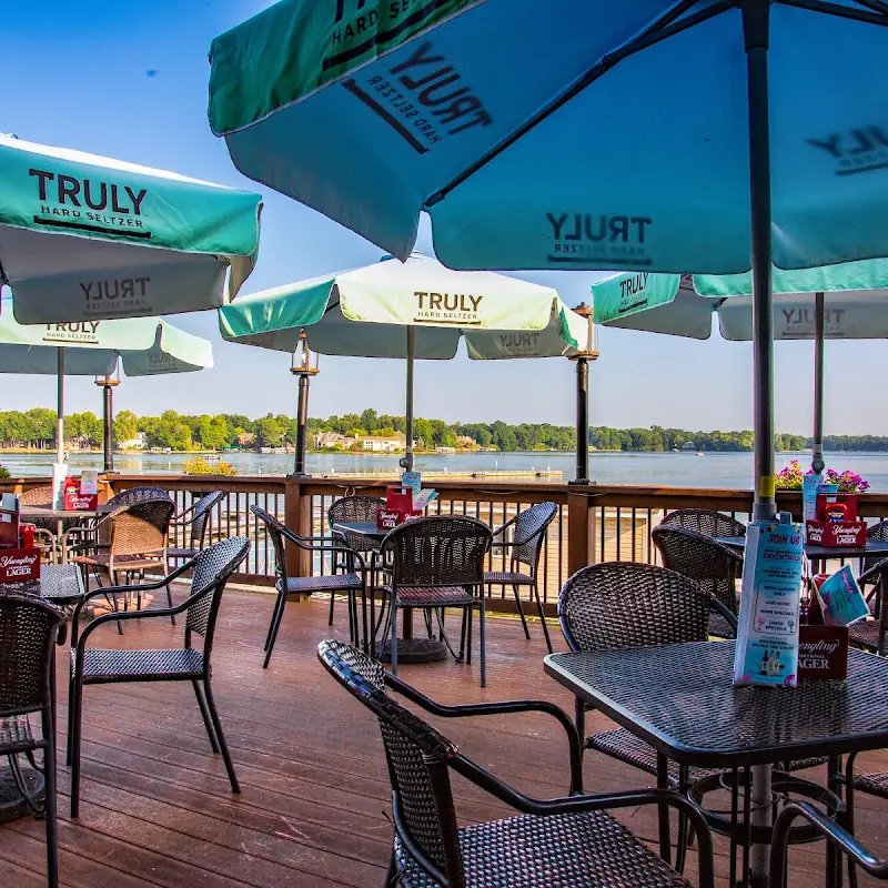 Wolfies Grill - Noblesville