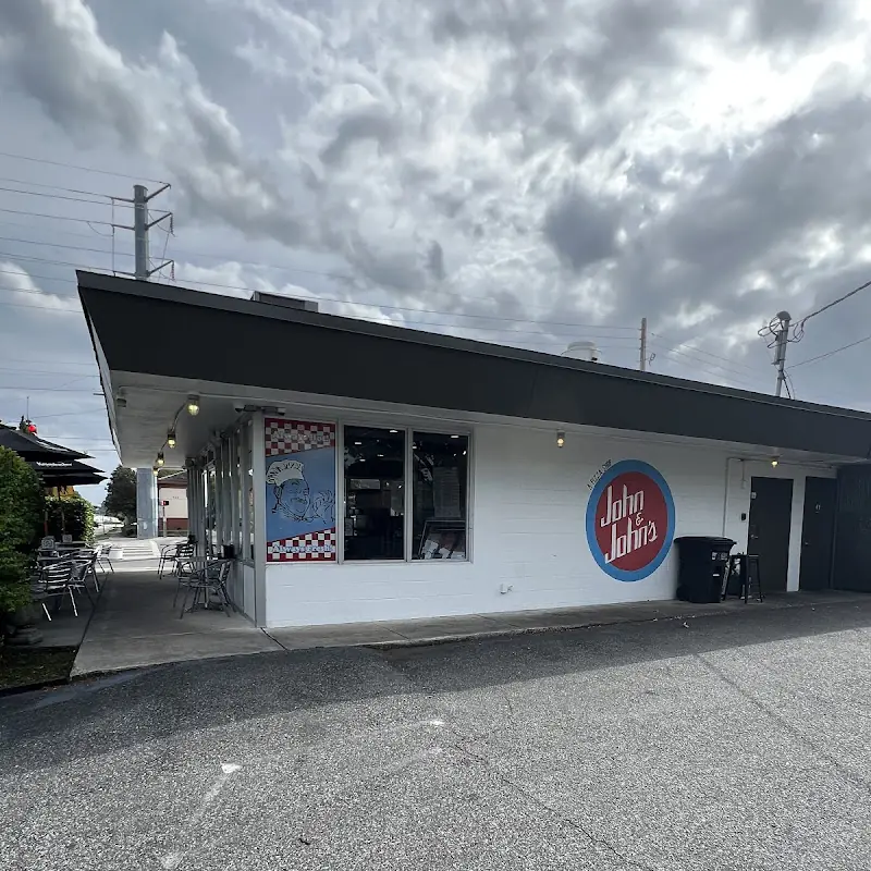 John & John’s - A Pizza Shop