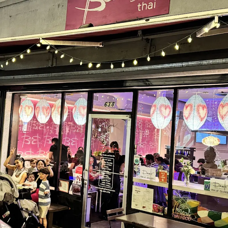 Bonding Thai