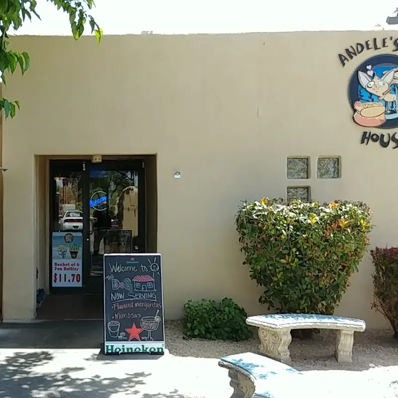 Andele's Dog House