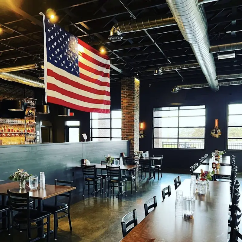 Flight Bar + Grille