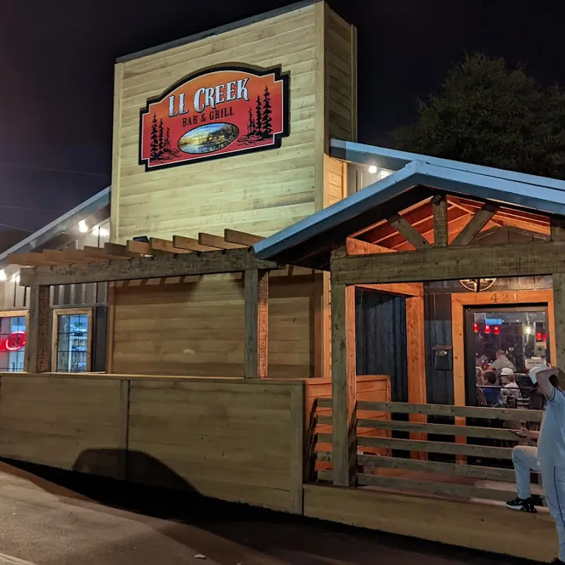 LL Creek | Bar And Grill
