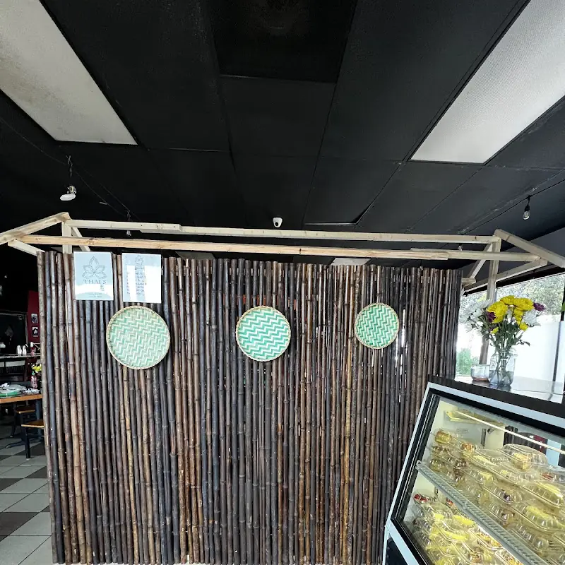 THAI 5 Restaurant Sushi & Bar