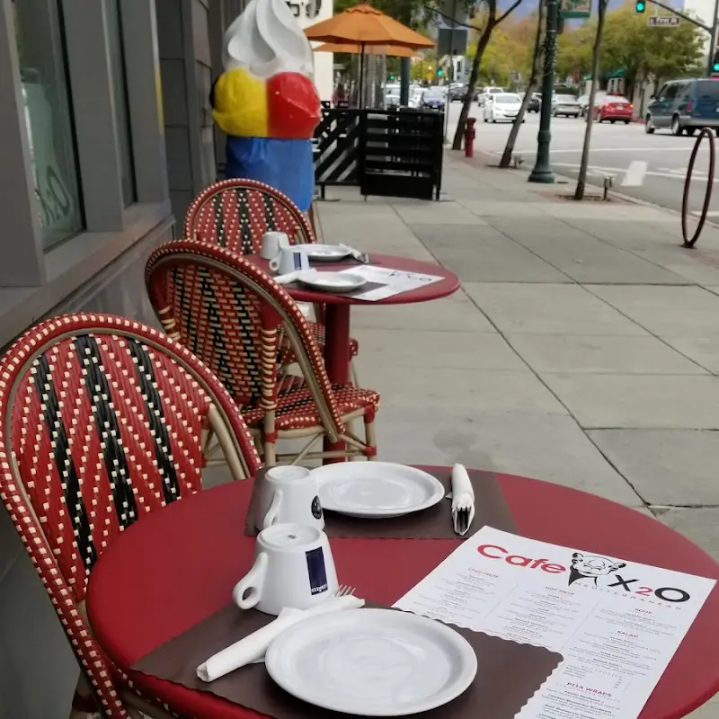 Cafe X2O, Claremont