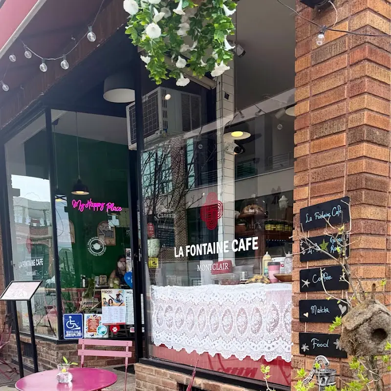 La Fontaine Cafe