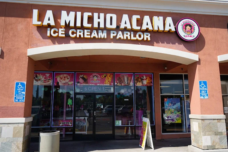 La Michoacana Top's Ice Cream Parlor