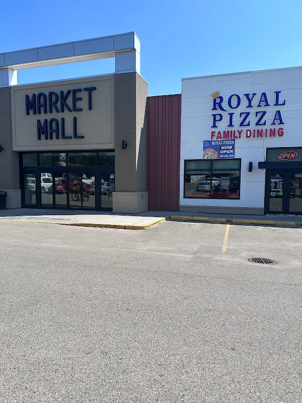 Royal Pizza Market Mall