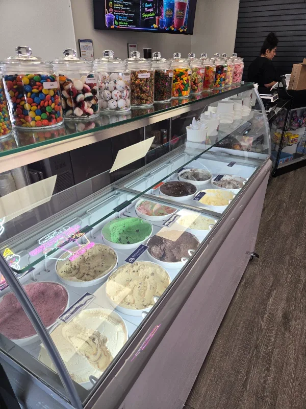 Higher Grounds Ice Cream, Candy, & Daiquiri
