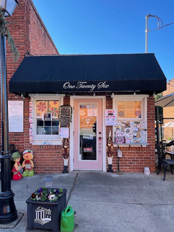 Mama Rae's Ice Cream Shoppe