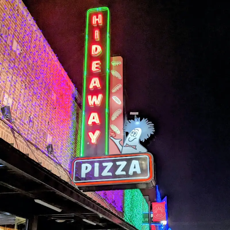 Hideaway Pizza