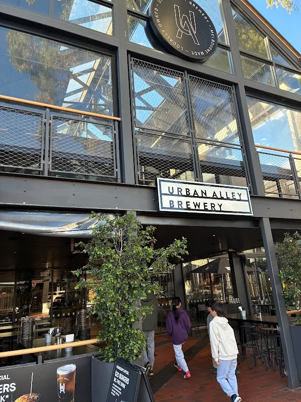 Urban Alley Brewery Knox