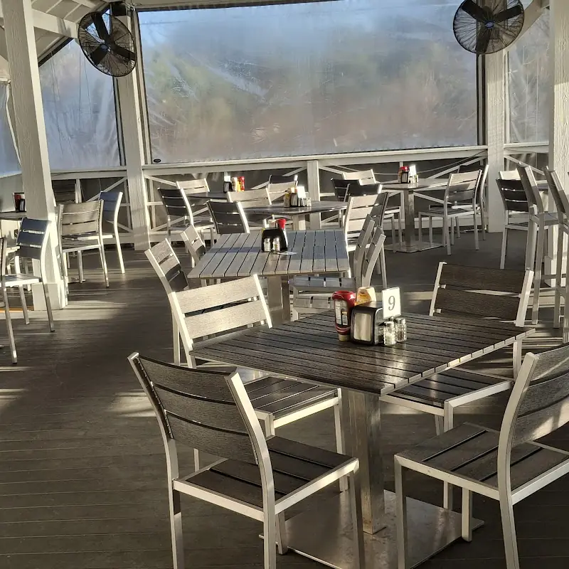 The Lake House - Guest Dining Only