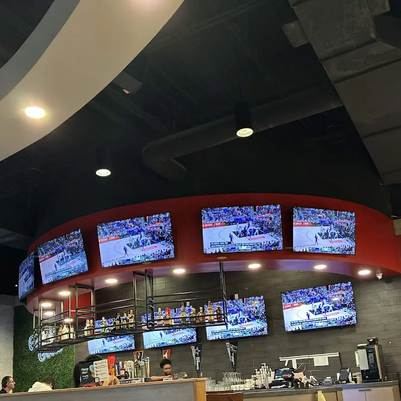 Applebee's Grill + Bar | IHOP