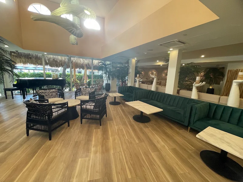 Living Room Cafe