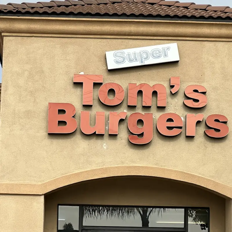 Super Tom's Burgers