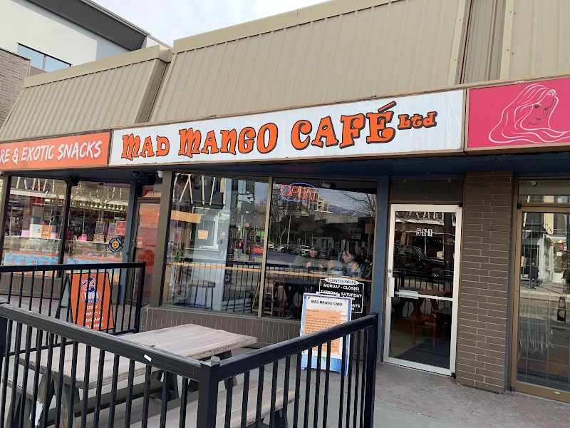 Mad Mango Cafe