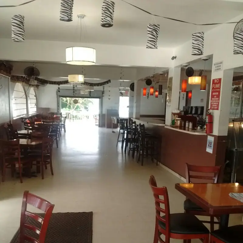 Victor's Cafe