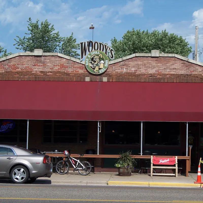 Woody's Bar & Grill