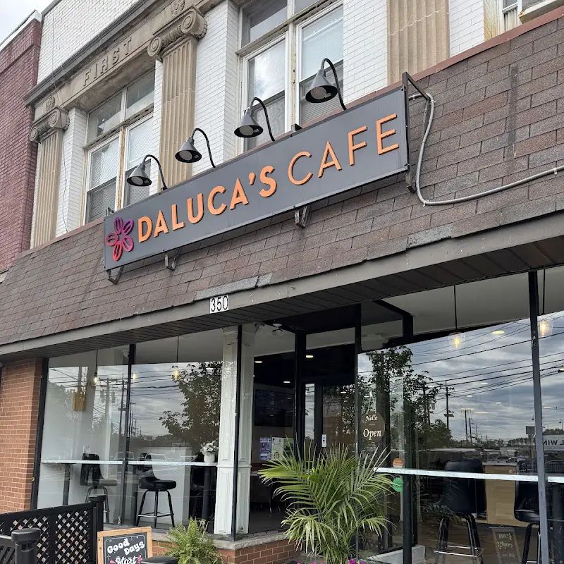 Daluca's Cafe