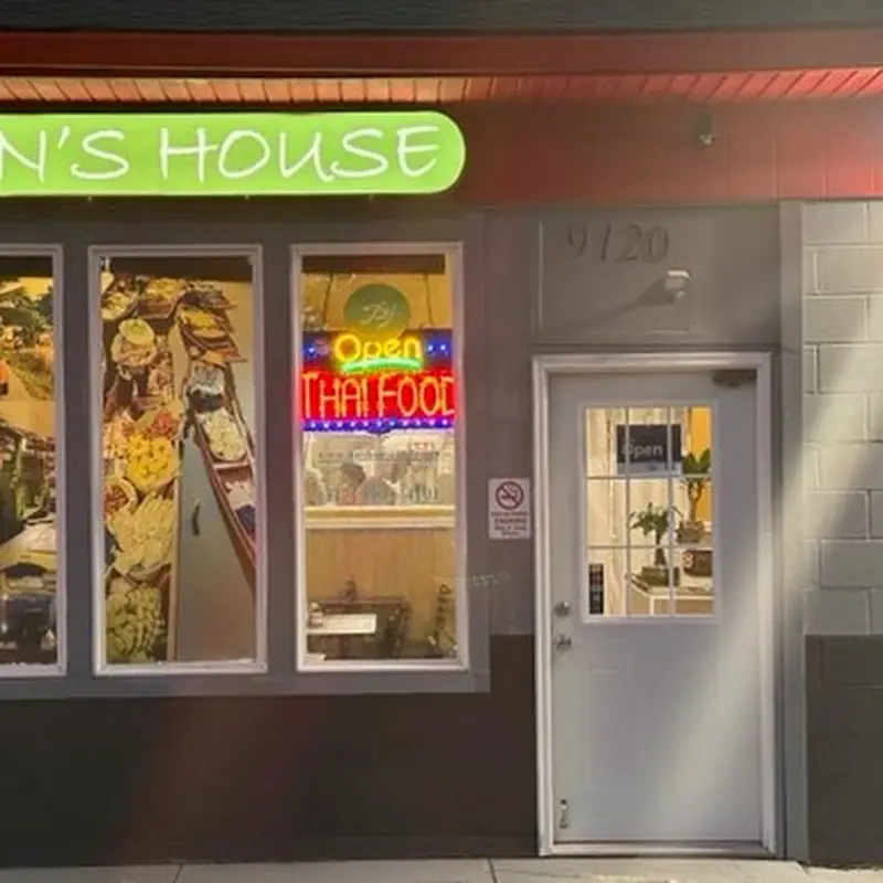 Tin's House, Thai Cuisine