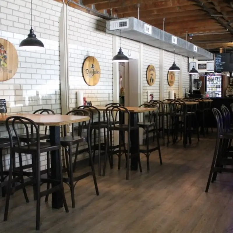 Seaside Bar & Grill