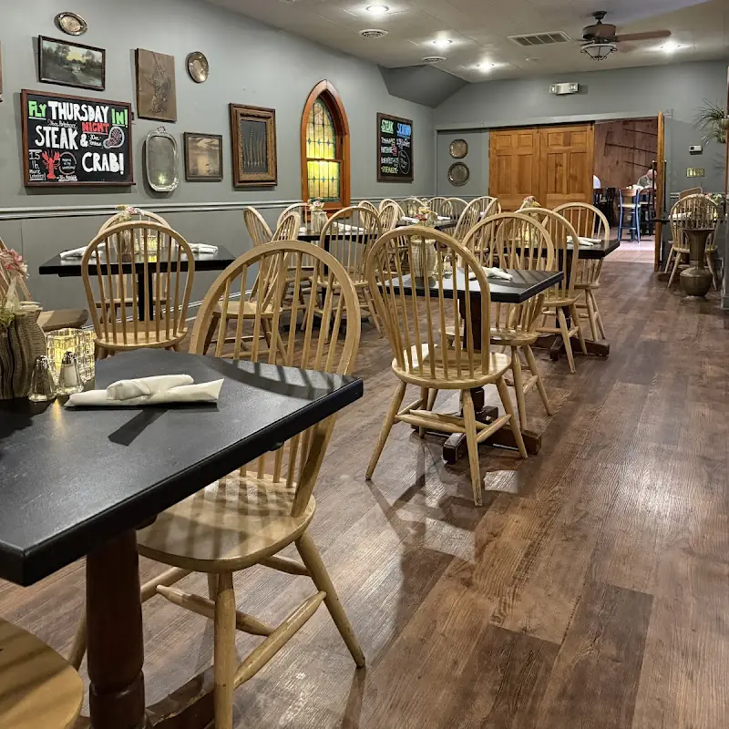 Flying Decoy Bar and Grill