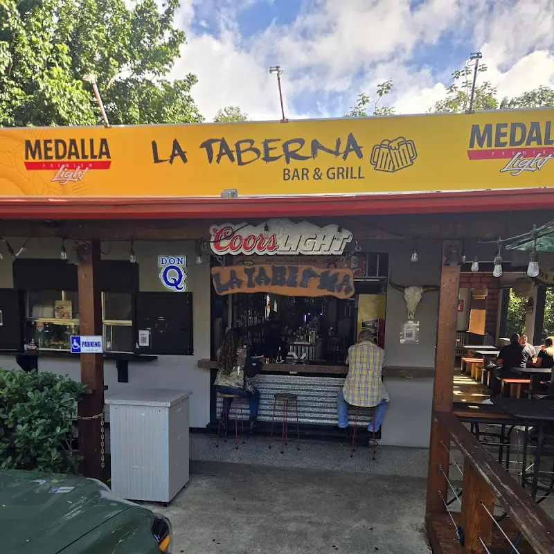 La Taberna Bar & Grill Naranjito