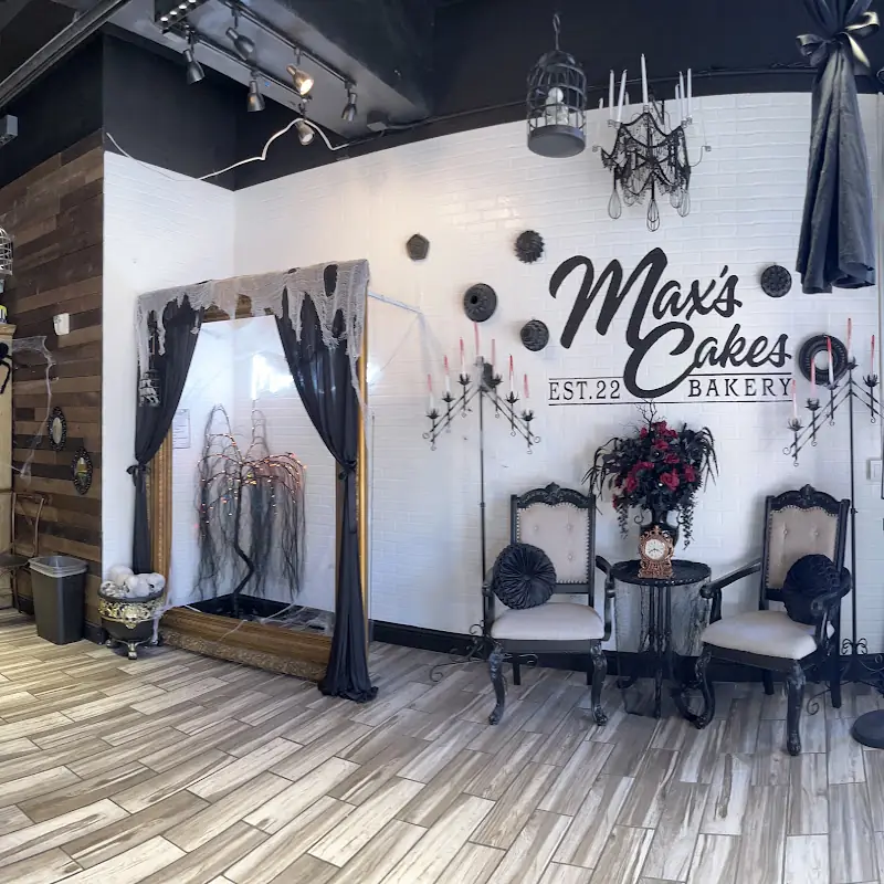 Max’s Cakes