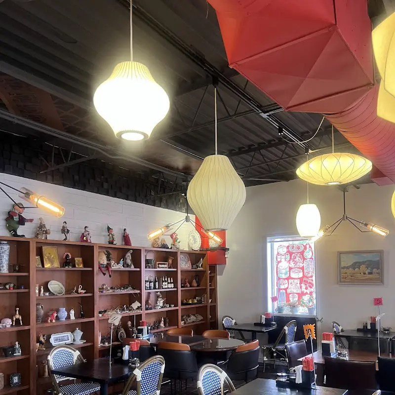 DUMPLING CAFE