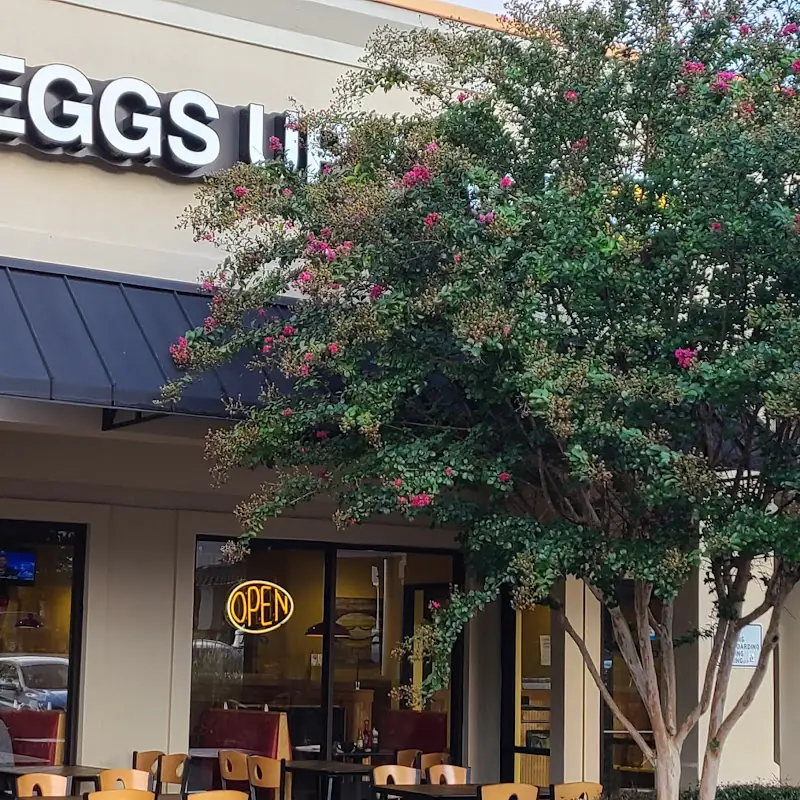 Eggs Up Grill