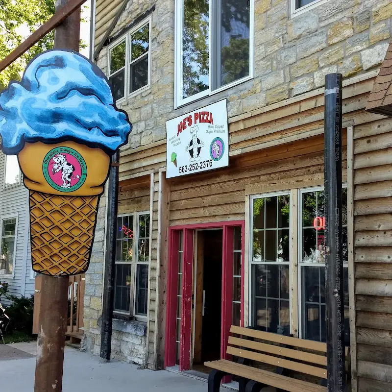 Joe's Pizza & Arcade