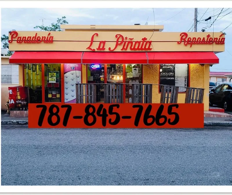 La Piñata Bakery