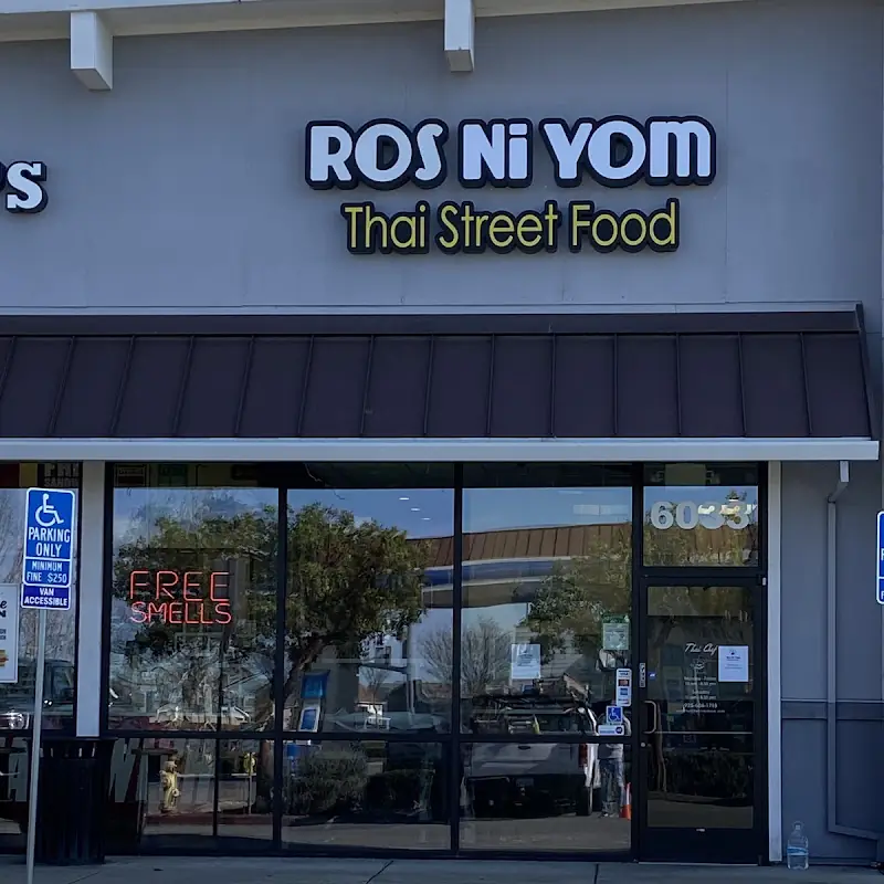 Rosniyom Thai Street Food-Livermore