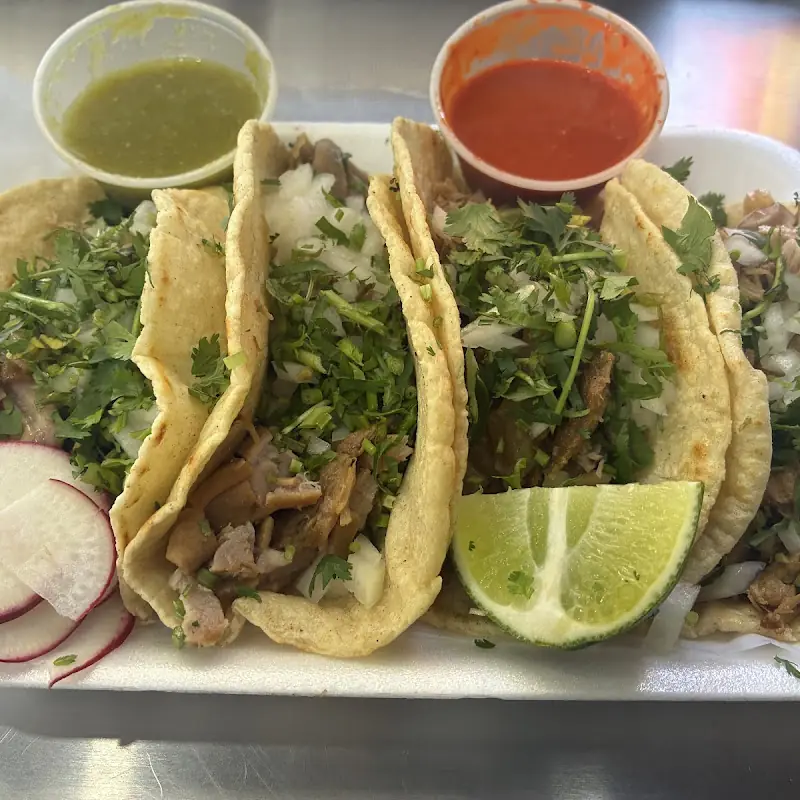 El huarache Mexican food truck