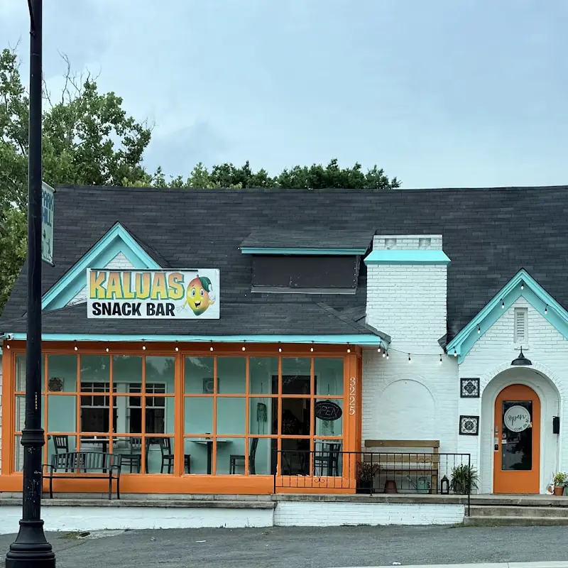 Kaluas Snack Bar