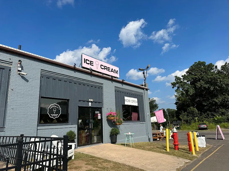 Lacroix’s Homemade Ice Cream